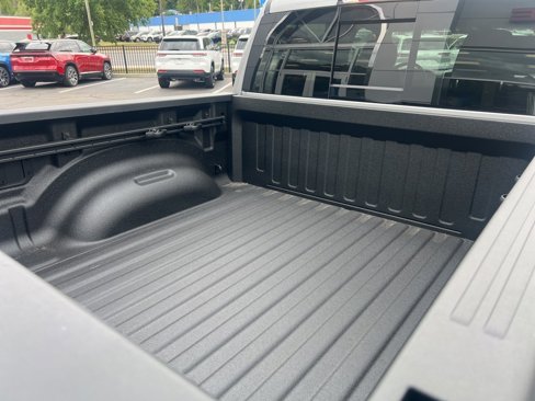 New 2026 RAM 1500 4x4 Crew Cab image 15