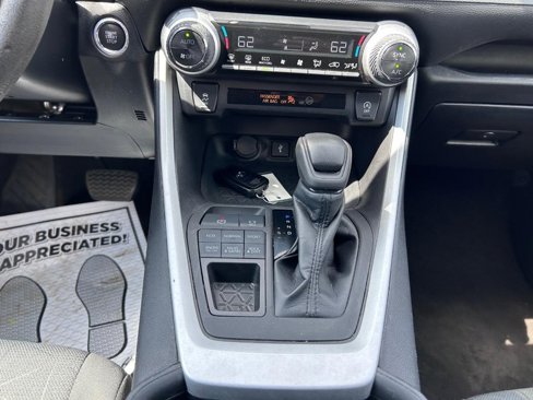 Used 2022 Toyota RAV4 XLE image 14