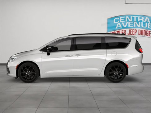 New 2026 Chrysler Pacifica Limited w/ S Appearance Package image 3