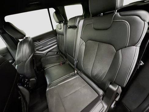 Used 2024 Jeep Grand Cherokee L Laredo image 28