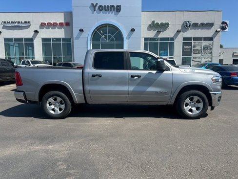 New 2026 RAM 1500 4x4 Crew Cab image 2