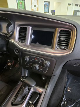 Used 2021 Dodge Charger SXT w/ Blacktop Package image 15