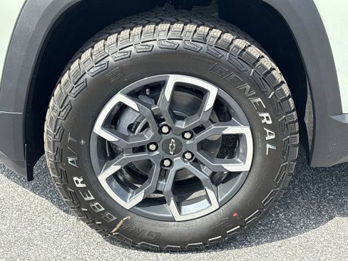 New 2026 Chevrolet Equinox ACTIV image 34