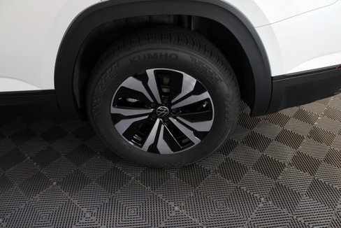New 2026 Volkswagen Atlas SE image 22
