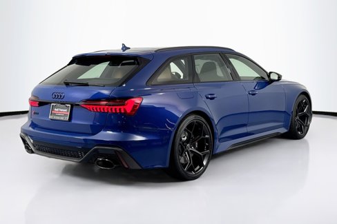 New 2025 Audi RS 6 performance image 5