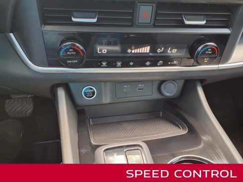 Certified 2023 Nissan Rogue SV image 15