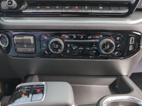 New 2026 Chevrolet Silverado 1500 High Country w/ Technology Package image 17