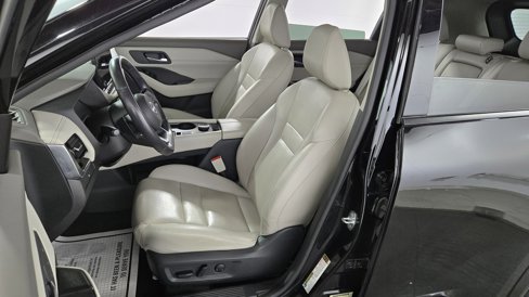 Used 2023 Nissan Rogue SL w/ SL Premium Package image 25