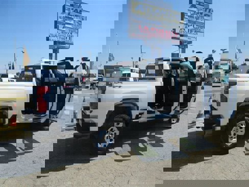 Used 2021 Chevrolet Silverado 2500 W/T image 11
