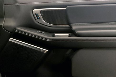 New 2025 Ford Expedition Platinum w/ Stealth Performance Package image 23