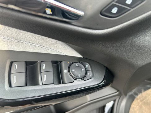 New 2025 Chevrolet Trax LT w/ Driver Confidence Package image 12