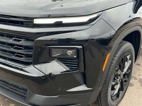 New 2026 Chevrolet Traverse LT w/ Enhanced Driving Package image 12