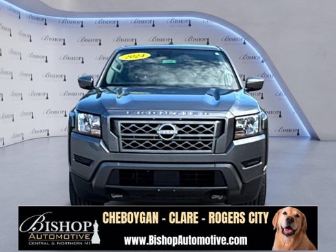 Used 2024 Nissan Frontier SV image 16
