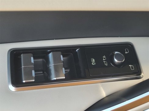 New 2026 Jaguar F-PACE R-Dynamic S image 11