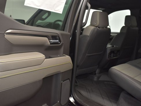 New 2026 Chevrolet Silverado 1500 ZR2 image 13