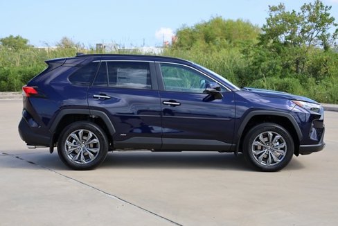 New 2025 Toyota RAV4 Limited image 4