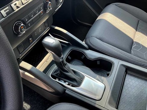 Certified 2025 Nissan Frontier SV image 20
