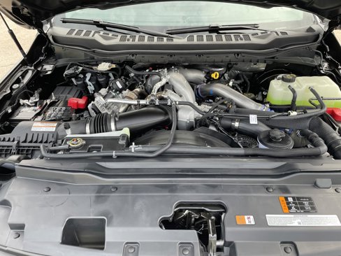 New 2025 Ford F250 Lariat w/ Chrome Package image 36