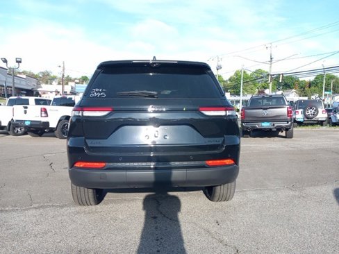 New 2025 Jeep Grand Cherokee Limited w/ Luxury Tech Group II image 6