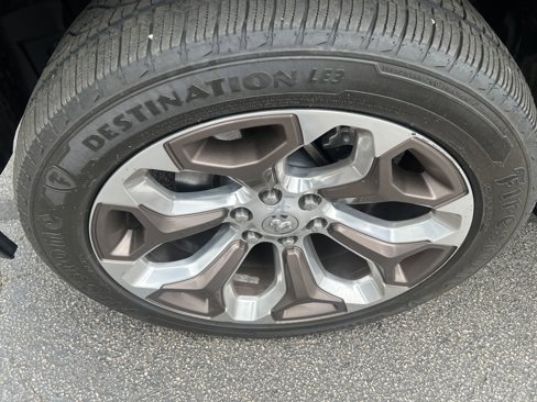 Used 2021 RAM 1500 Limited image 10