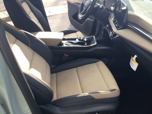 New 2026 Chevrolet Equinox ACTIV w/ Convenience Package III image 17