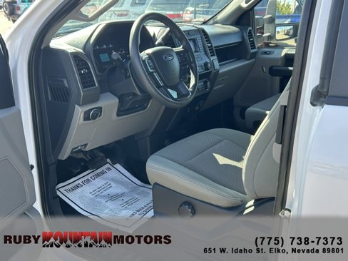 Used 2022 Ford F250 XL w/ Power Equipment Group image 10