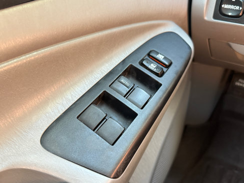 Used 2012 Toyota Tacoma 4x4 Double Cab image 24