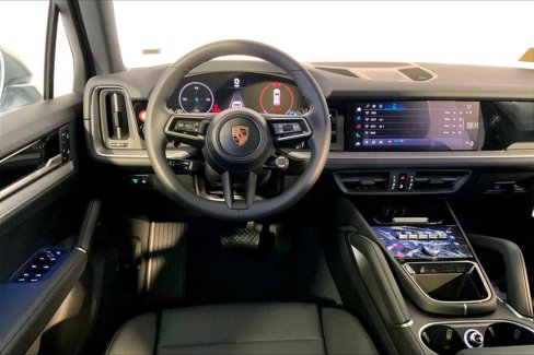 New 2026 Porsche Cayenne image 13