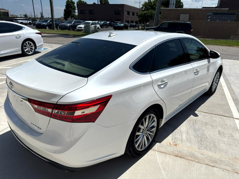 Used 2018 Toyota Avalon Limited w/ Carpet Mat Package image 9