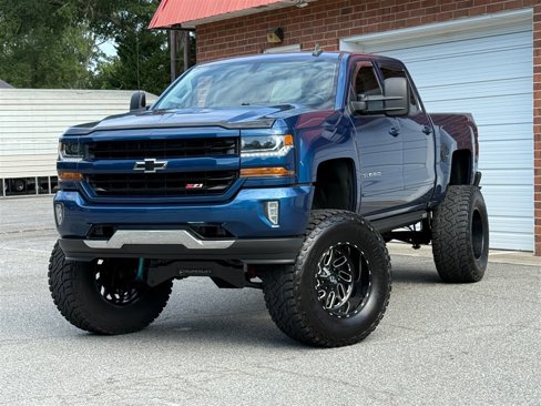 Used 2018 Chevrolet Silverado 1500 LT w/ All Star Edition image 7