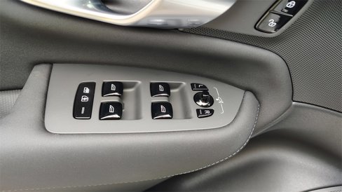 New 2025 Volvo XC90 T8 Plus w/ Protection Package Premier image 12