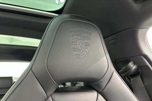 New 2025 Porsche Panamera 4 image 31
