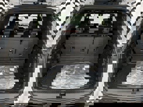 New 2026 Chevrolet Traverse RS w/ LPO, Floor Liner Package image 24