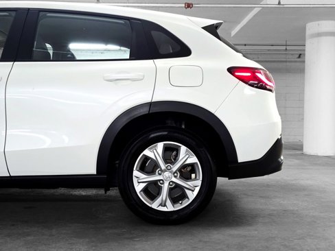 Certified 2024 Honda HR-V LX image 16