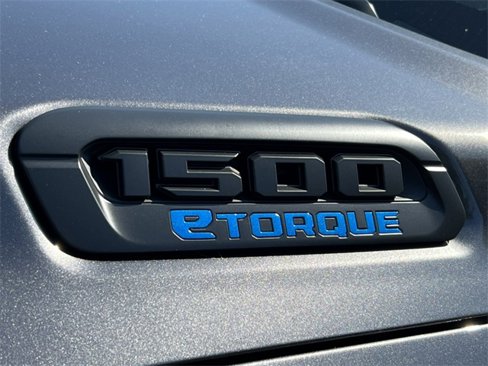 New 2026 RAM 1500 4x4 Crew Cab image 2