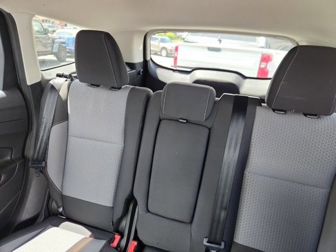 Used 2017 Ford Escape SE image 9