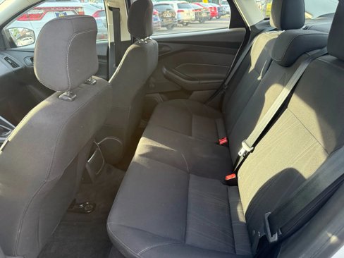 Used 2017 Ford Focus S image 10