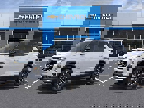 New 2026 Chevrolet Equinox LT w/ Convenience Package II image 2