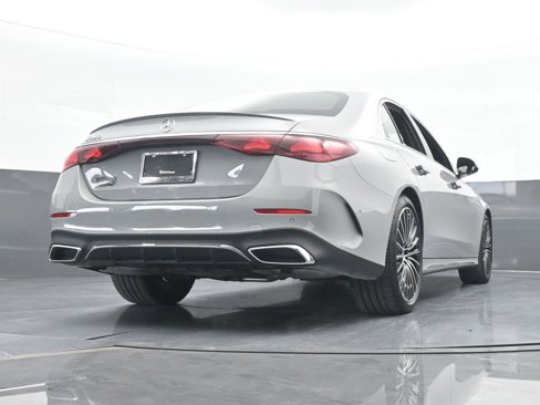 Used 2025 Mercedes-Benz E 350 Sedan image 70