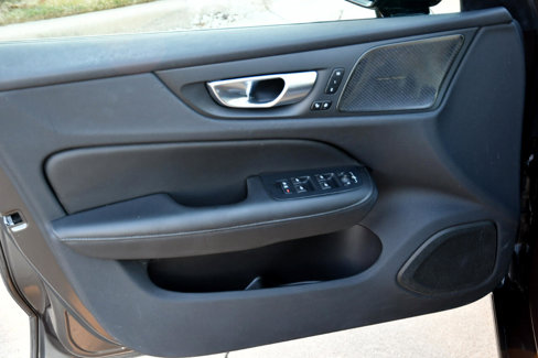 Used 2024 Volvo S60 B5 Plus image 7