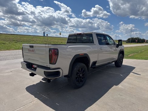 New 2026 GMC Sierra 2500 AT4 w/ AT4 Premium Plus Package image 5