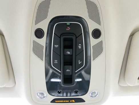 New 2025 Bentley Bentayga image 45
