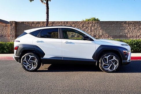 New 2026 Hyundai Kona SEL Premium image 7