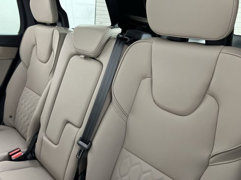 New 2026 Volvo XC90 T8 Plus image 26
