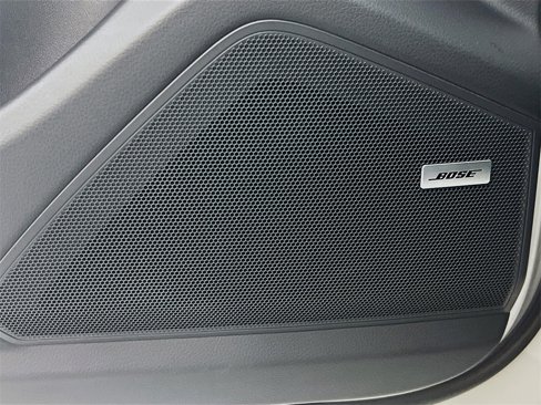 Used 2025 Porsche Cayenne Coupe image 21