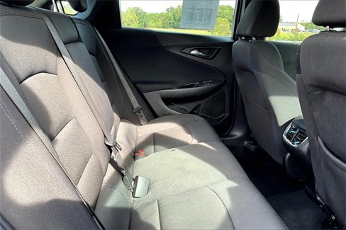 Used 2023 Chevrolet Malibu LT image 11