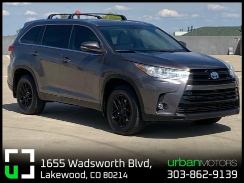 Used 2019 Toyota Highlander XLE image 1