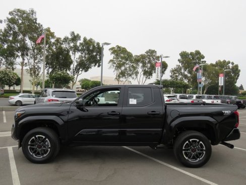 New 2025 Toyota Tacoma TRD Sport image 9