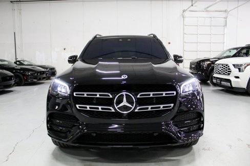 Used 2023 Mercedes-Benz GLS 580 4MATIC image 3