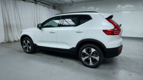 New 2026 Volvo XC40 B5 Plus w/ Protection Package Premier image 21